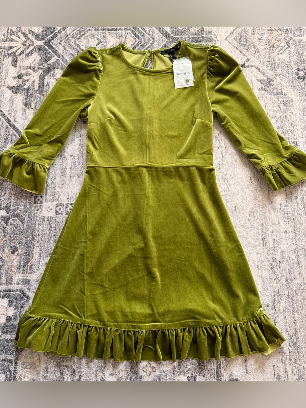 Women’s Forever 21 Olive Green Velvet Ruffle-Hem Party Dress Size S